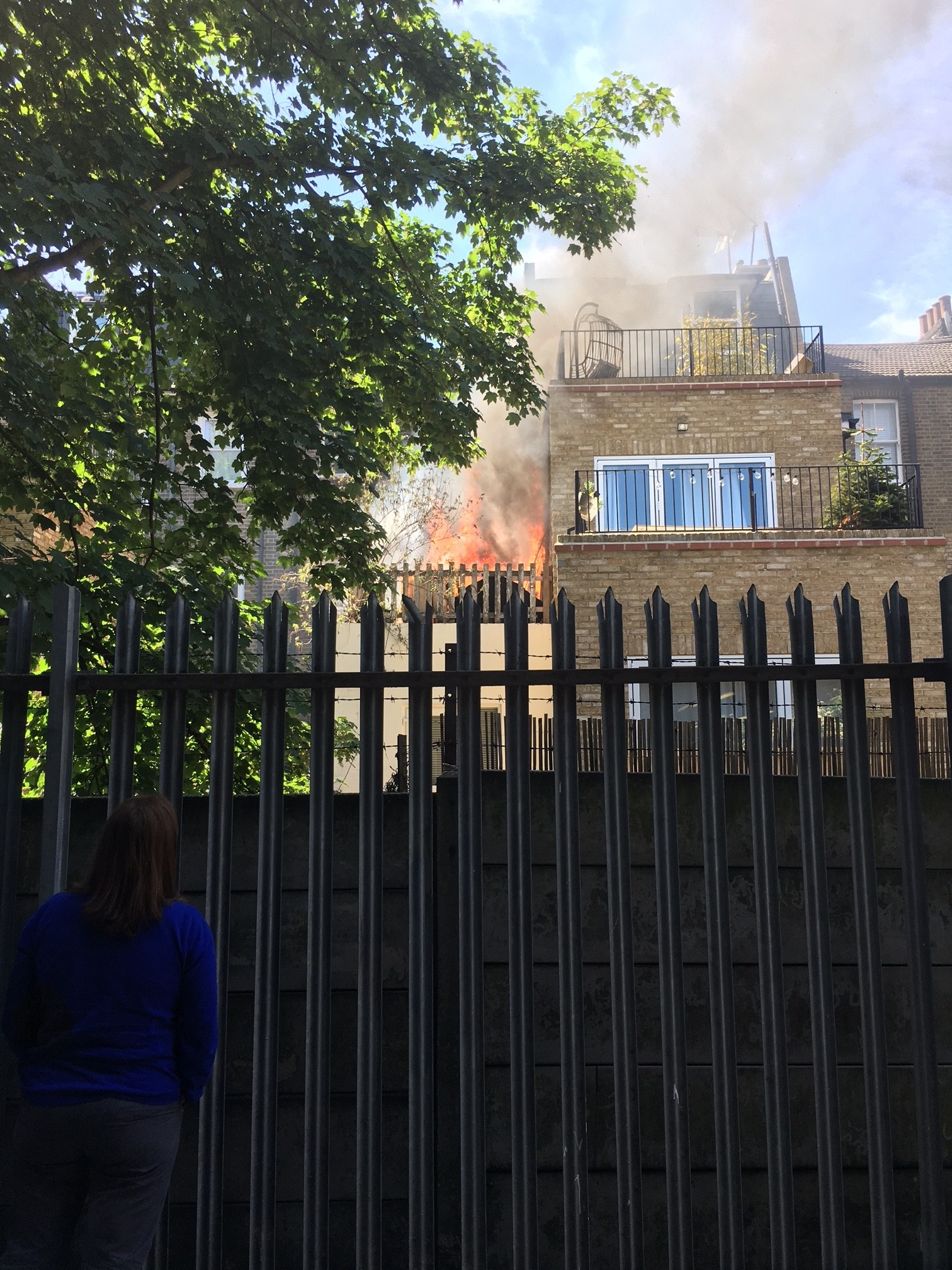 UPDATE: House fire breaks out in Battersea