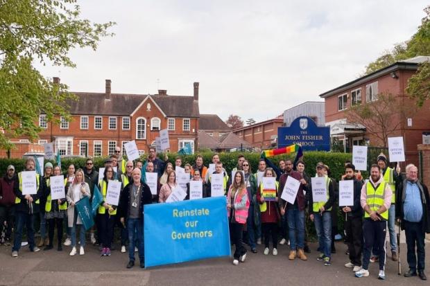 Teachers strike outside John Fisher School in Purley (photo: Daniel Kebede)