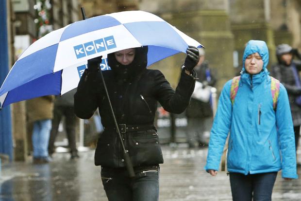 Outbreaks of rain are predicted across south London this morning, according to the Met Office.